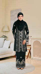 Kebaya Bealy