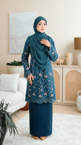 Kurung Qarisna