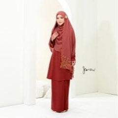 Kurung Leila