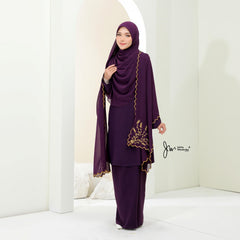 Kurung Leila