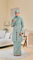 Kebaya Bealy