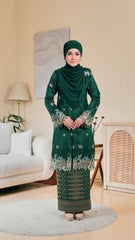 Kebaya Dinda
