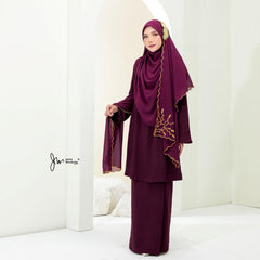 Kurung Leila