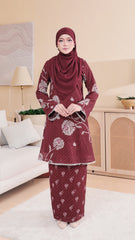 Kurung Karisna