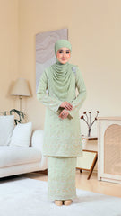 Kurung Naylora
